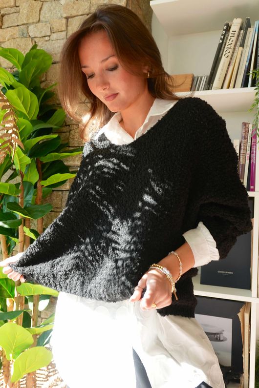 Hygge Boucle Slouch Knit Black 